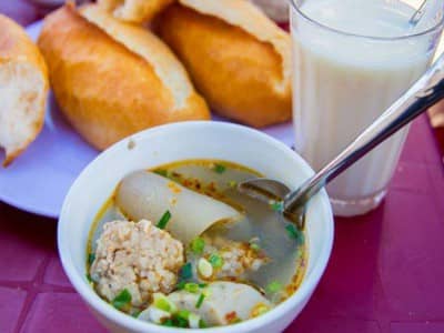 Bánh mỳ xíu mại 